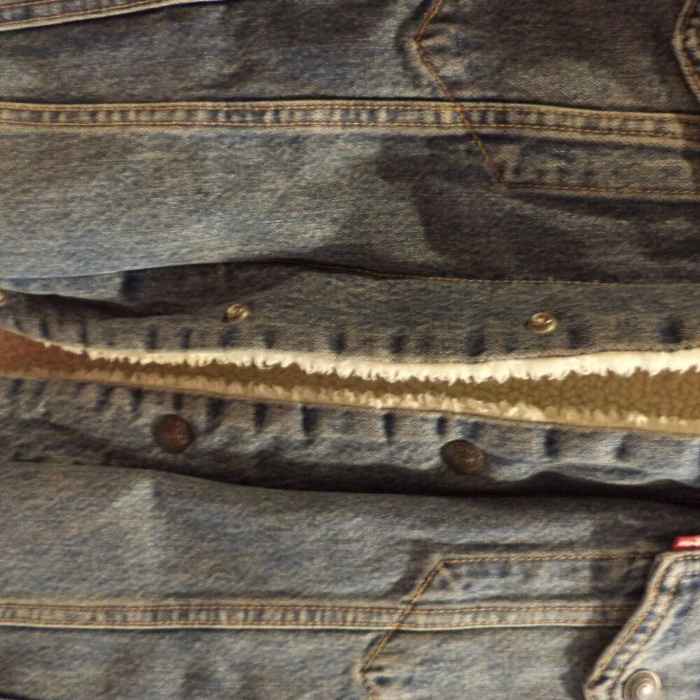 LEVI STRAUSS & CO. JEAN Jacket - DENIM Jacket - Fleece Lined-Loose Fit Size: XXL - Picture 10 of 13